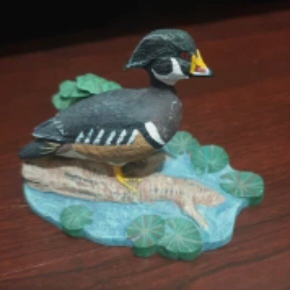 3 - VTG "1989' Avon Native American Duck Collection's Collectible Figurines - Picture 9 of 16